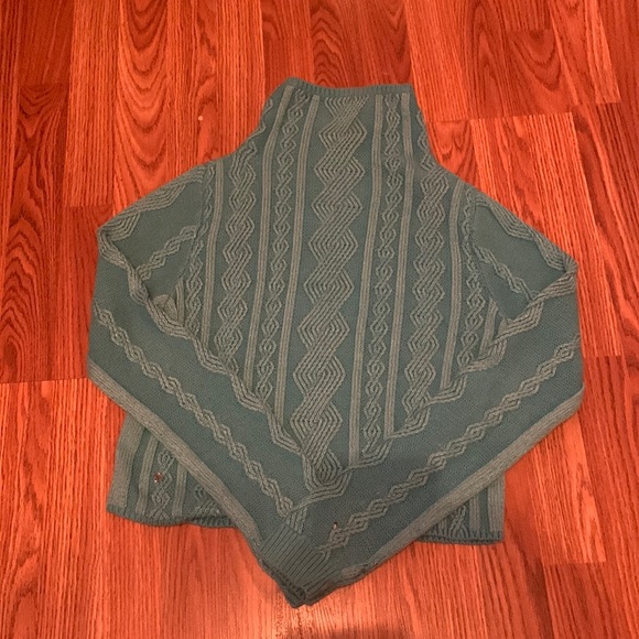 Girls Turquoise turtleneck sweater from ivivva by lululemon, girls size 14 - Picture 1 of 3
